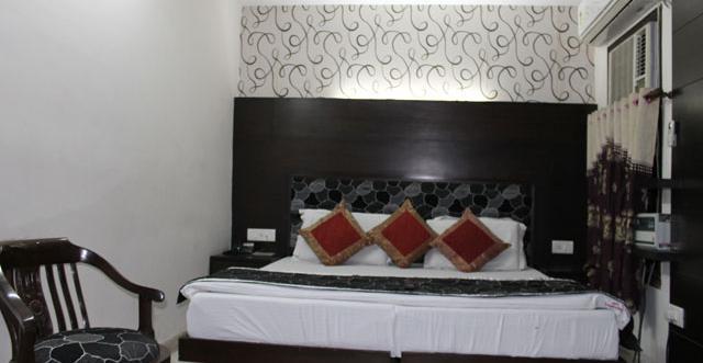 Hotel Unistar New Delhi Exterior photo